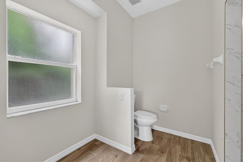 Active With Contract: $315,000 (3 beds, 2 baths, 1702 Square Feet)