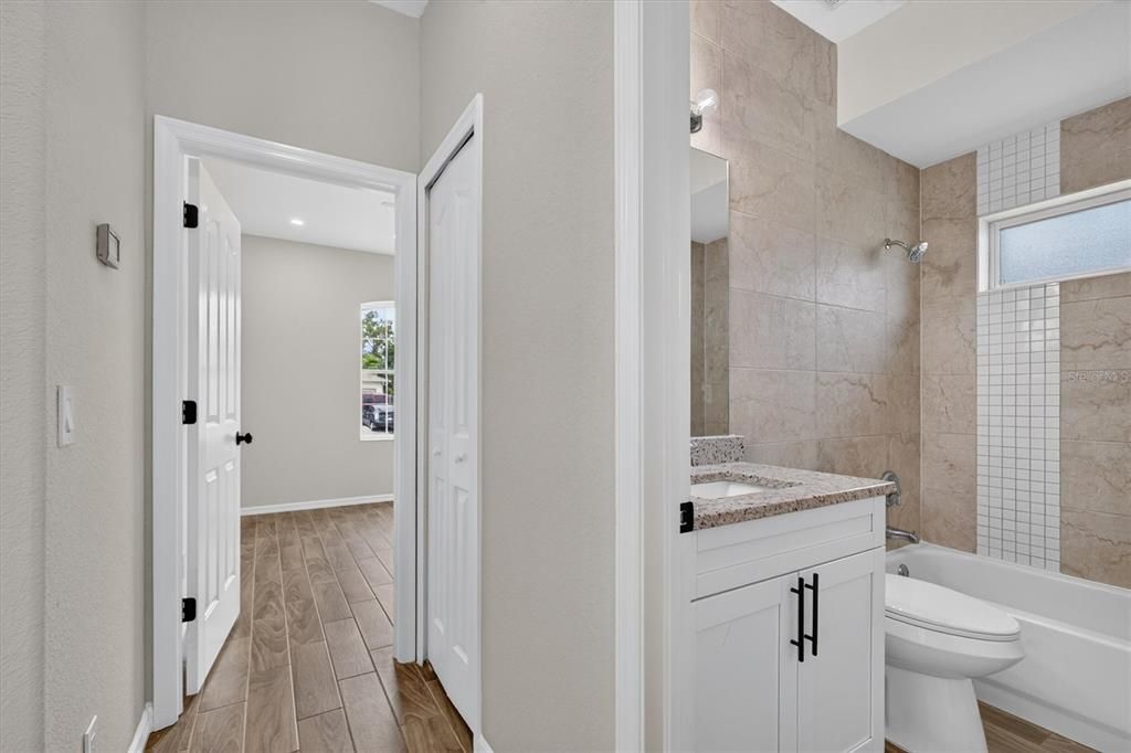 Active With Contract: $315,000 (3 beds, 2 baths, 1702 Square Feet)