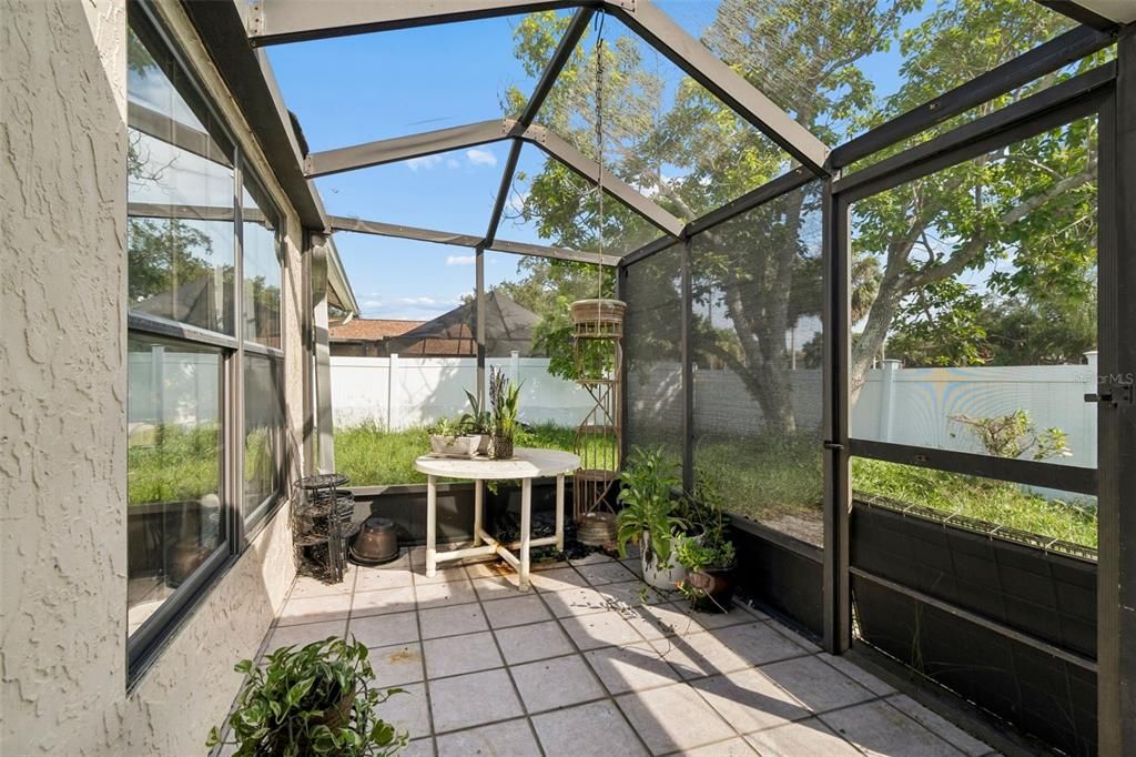 На продажу: $360,000 (3 спален, 2 ванн, 1406 Квадратных фут)