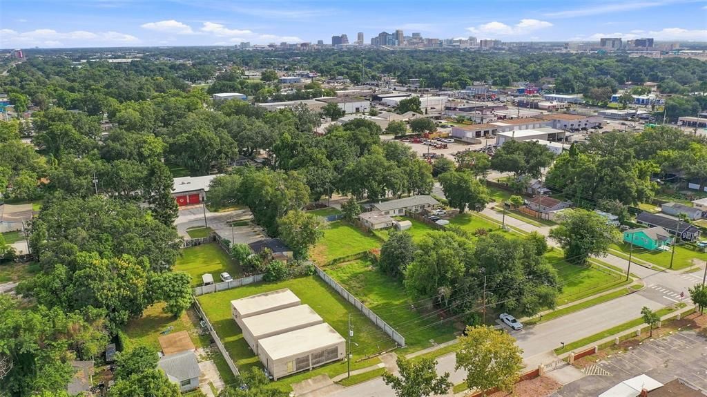 На продажу: $199,900 (0.31 acres)