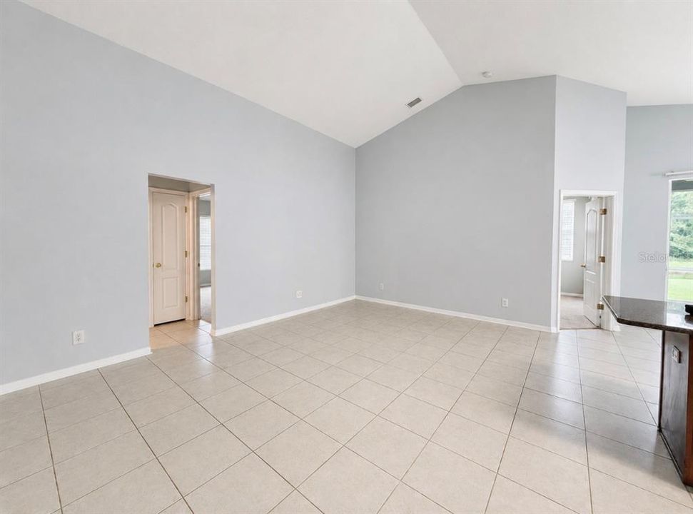 For Rent: $2,200 (3 beds, 2 baths, 1660 Square Feet)