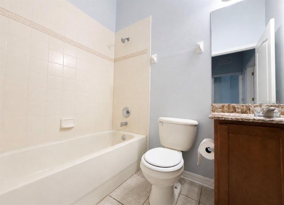 For Rent: $2,200 (3 beds, 2 baths, 1660 Square Feet)