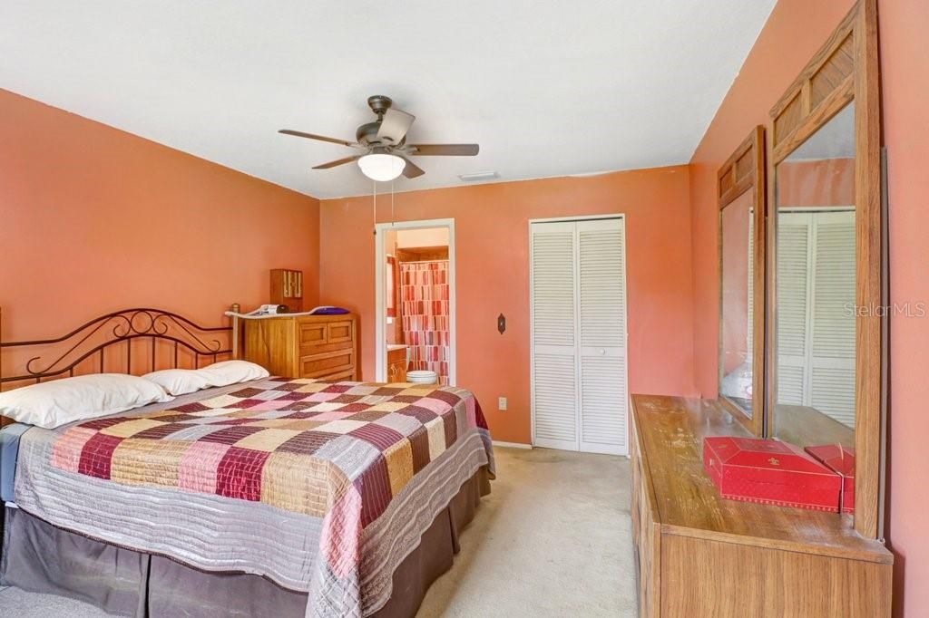 For Sale: $460,000 (3 beds, 2 baths, 1575 Square Feet)
