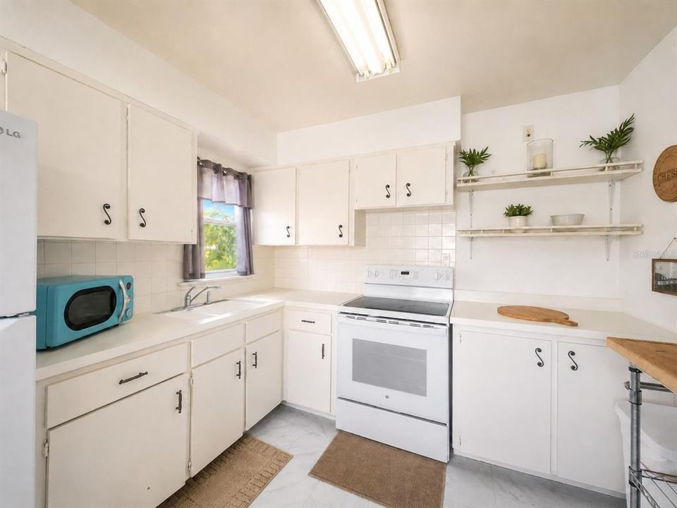 For Sale: $189,000 (0 beds, 0 baths, 1050 Square Feet)