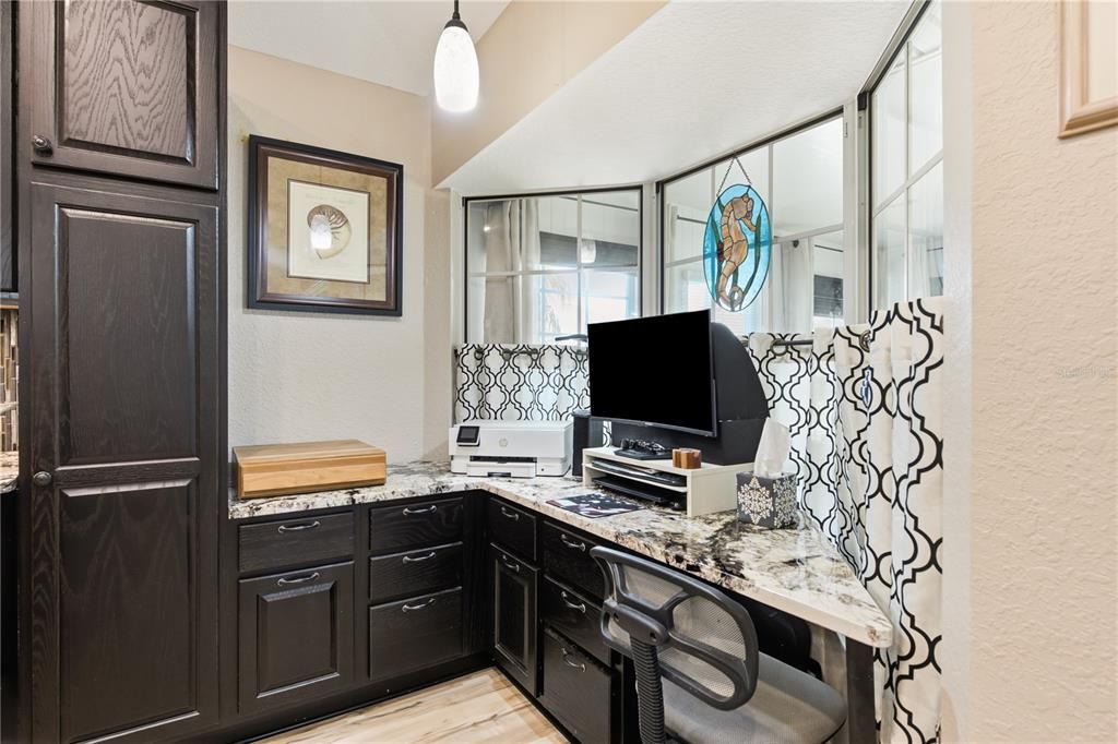 For Sale: $425,000 (2 beds, 2 baths, 1412 Square Feet)