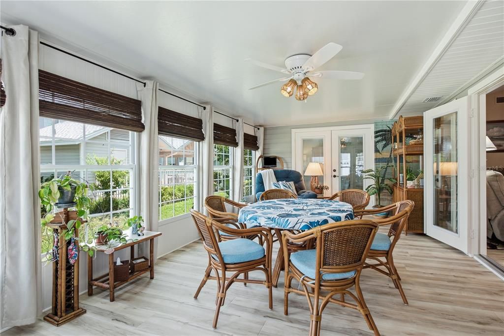 For Sale: $425,000 (2 beds, 2 baths, 1412 Square Feet)