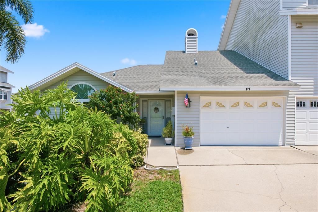 For Sale: $425,000 (2 beds, 2 baths, 1412 Square Feet)