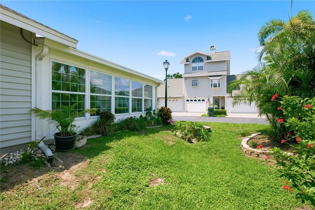 For Sale: $425,000 (2 beds, 2 baths, 1412 Square Feet)