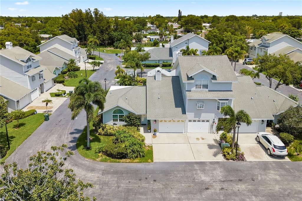 For Sale: $425,000 (2 beds, 2 baths, 1412 Square Feet)