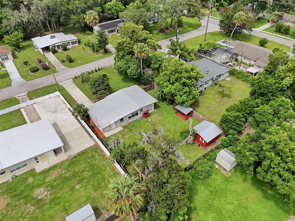 Activo con contrato: $240,000 (3 camas, 2 baños, 1053 Pies cuadrados)