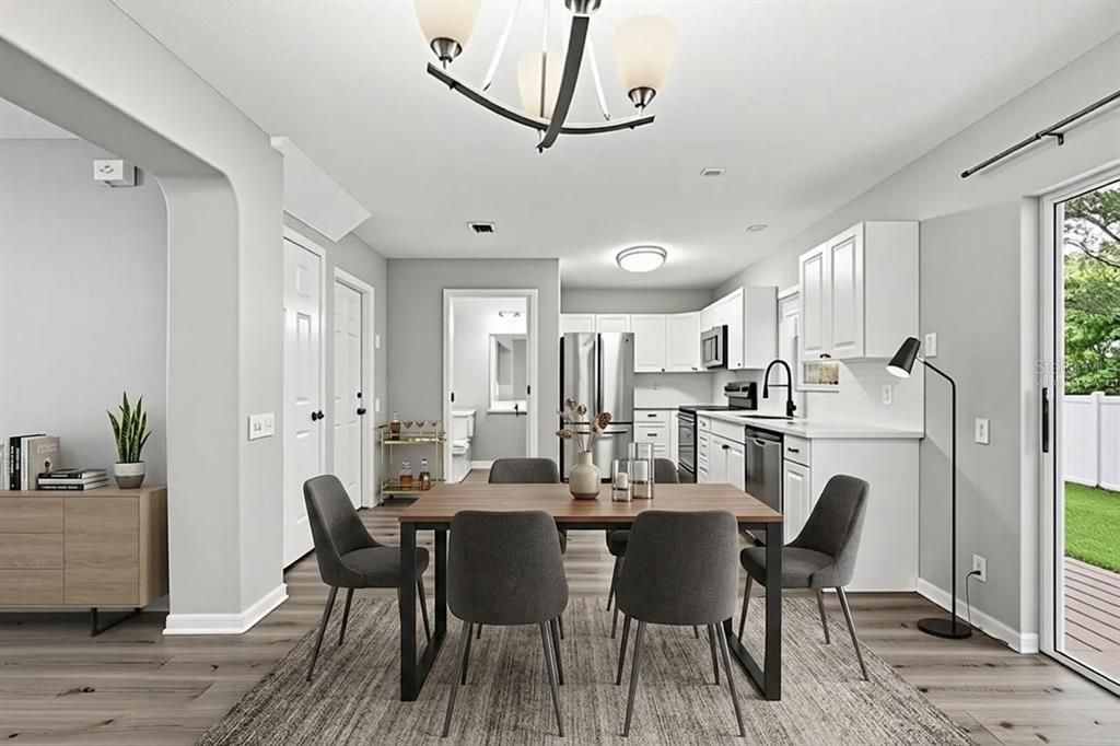 For Sale: $269,900 (2 beds, 1 baths, 1271 Square Feet)