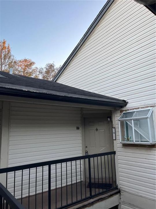 For Rent: $1,500 (2 beds, 2 baths, 864 Square Feet)