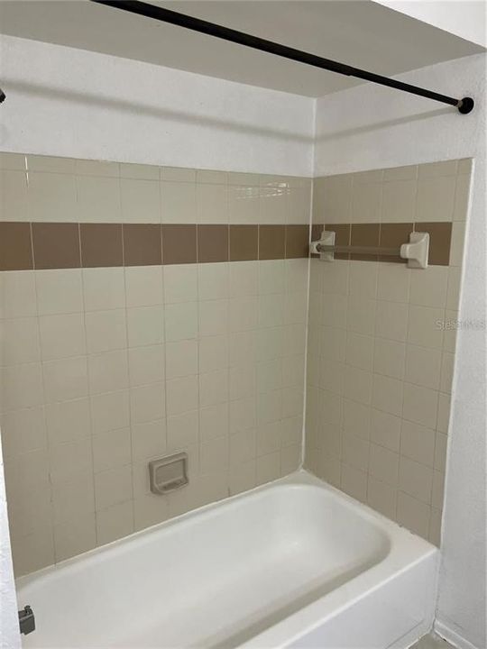 For Rent: $1,500 (2 beds, 2 baths, 864 Square Feet)