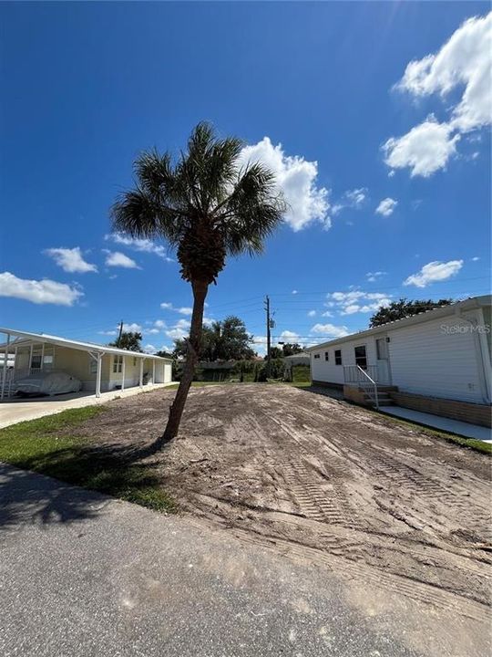 На продажу: $59,000 (0.07 acres)