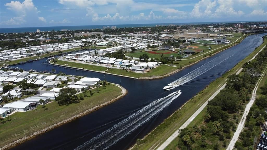 На продажу: $59,000 (0.07 acres)