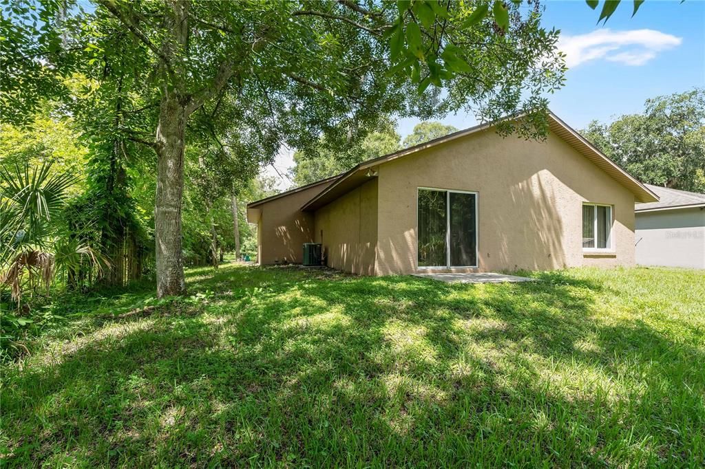 For Sale: $259,999 (3 beds, 2 baths, 1122 Square Feet)
