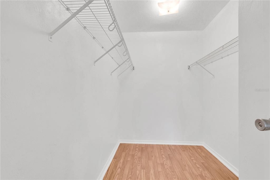 For Sale: $259,999 (3 beds, 2 baths, 1122 Square Feet)