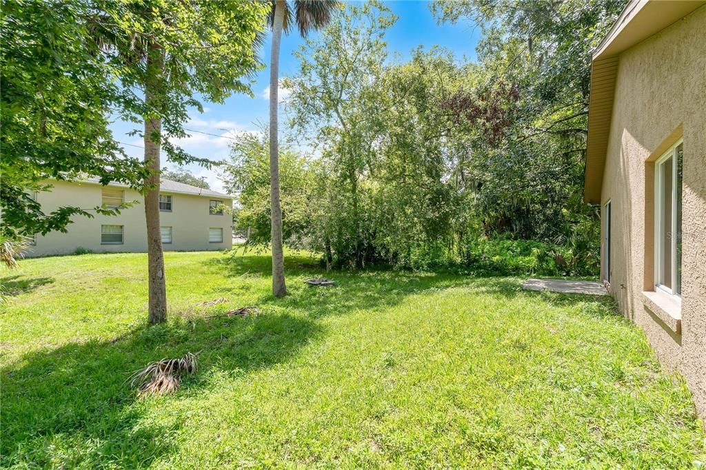 For Sale: $259,999 (3 beds, 2 baths, 1122 Square Feet)