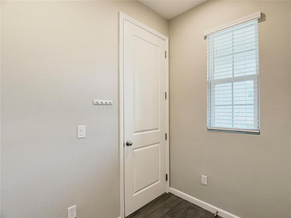For Rent: $1,850 (3 beds, 2 baths, 1578 Square Feet)