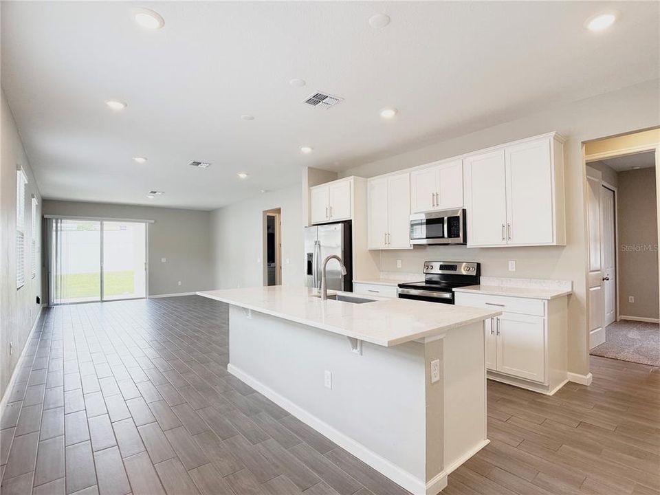 For Rent: $1,850 (3 beds, 2 baths, 1578 Square Feet)