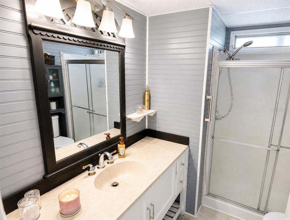 For Sale: $210,000 (2 beds, 2 baths, 1320 Square Feet)