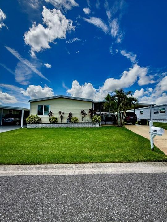 For Sale: $210,000 (2 beds, 2 baths, 1320 Square Feet)