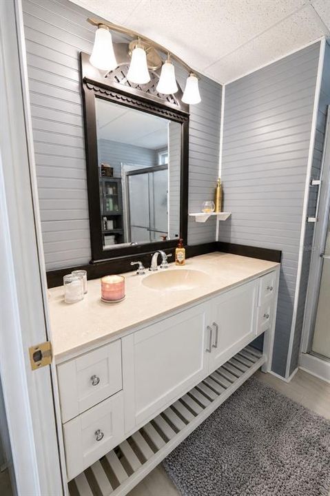 For Sale: $210,000 (2 beds, 2 baths, 1320 Square Feet)