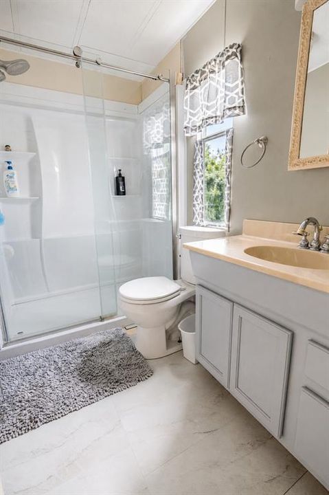 For Sale: $210,000 (2 beds, 2 baths, 1320 Square Feet)