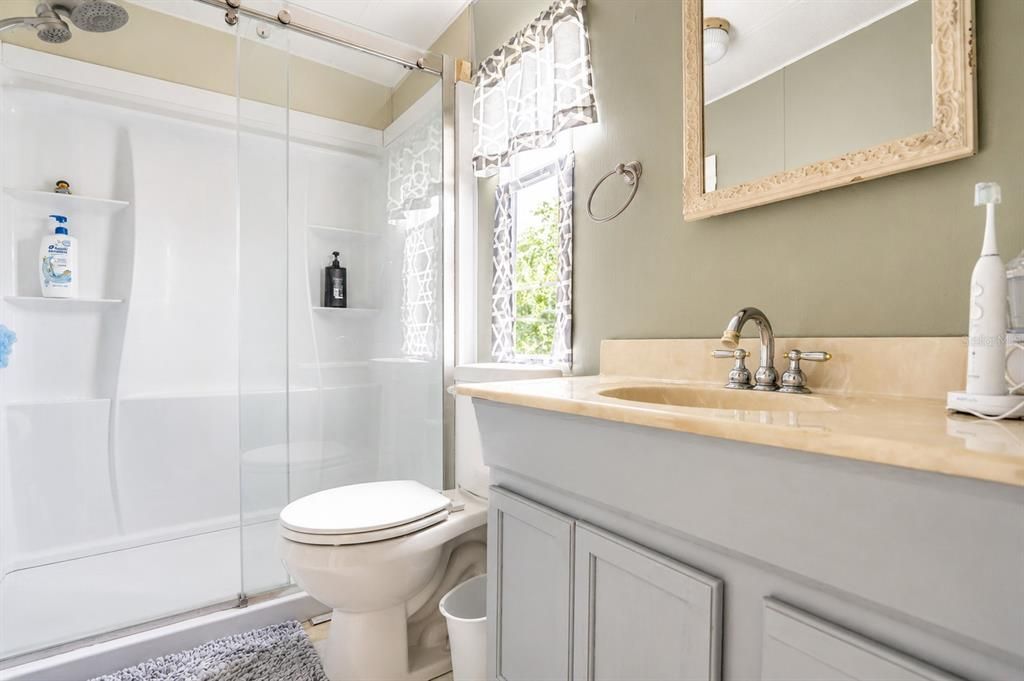 For Sale: $210,000 (2 beds, 2 baths, 1320 Square Feet)