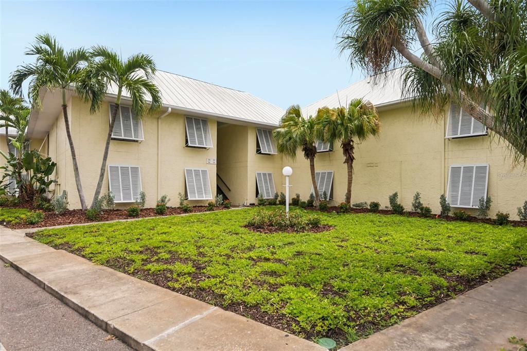 En Venta: $319,000 (2 camas, 2 baños, 1070 Pies cuadrados)