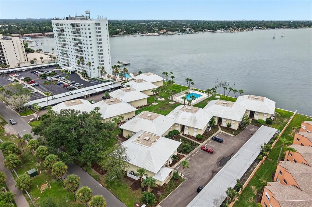 En Venta: $319,000 (2 camas, 2 baños, 1070 Pies cuadrados)