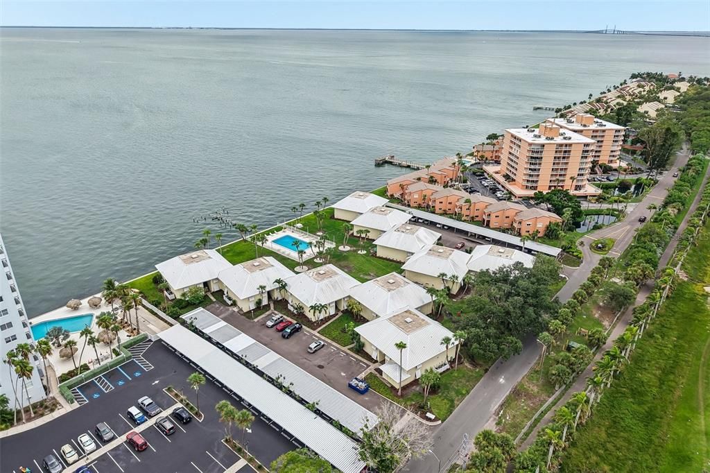 En Venta: $319,000 (2 camas, 2 baños, 1070 Pies cuadrados)