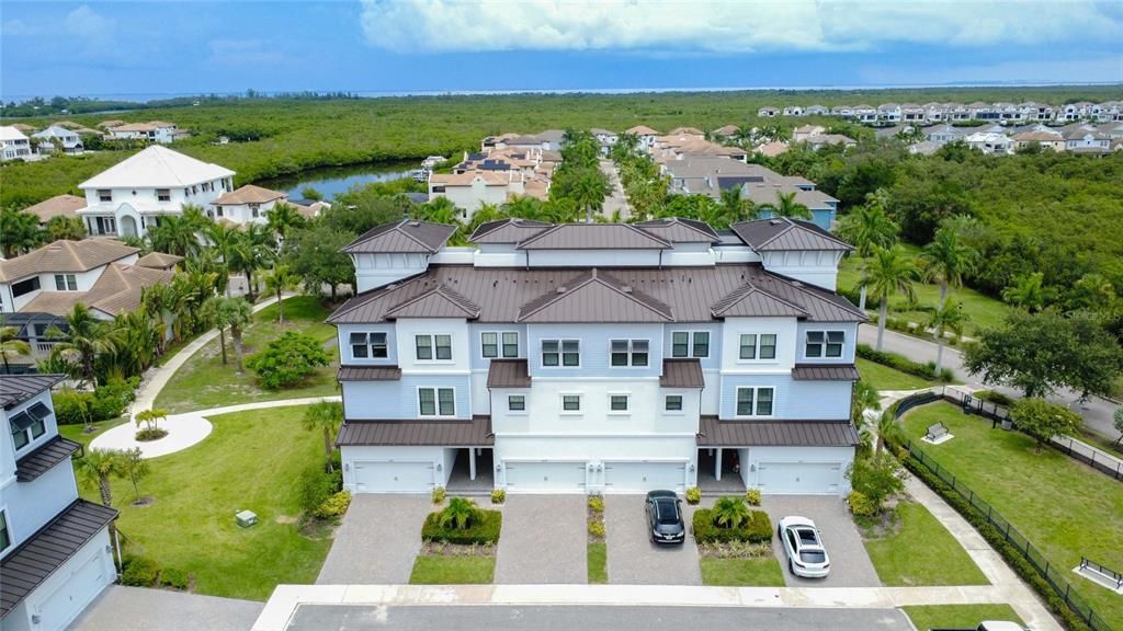 На продажу: $685,000 (4 спален, 3 ванн, 2984 Квадратных фут)