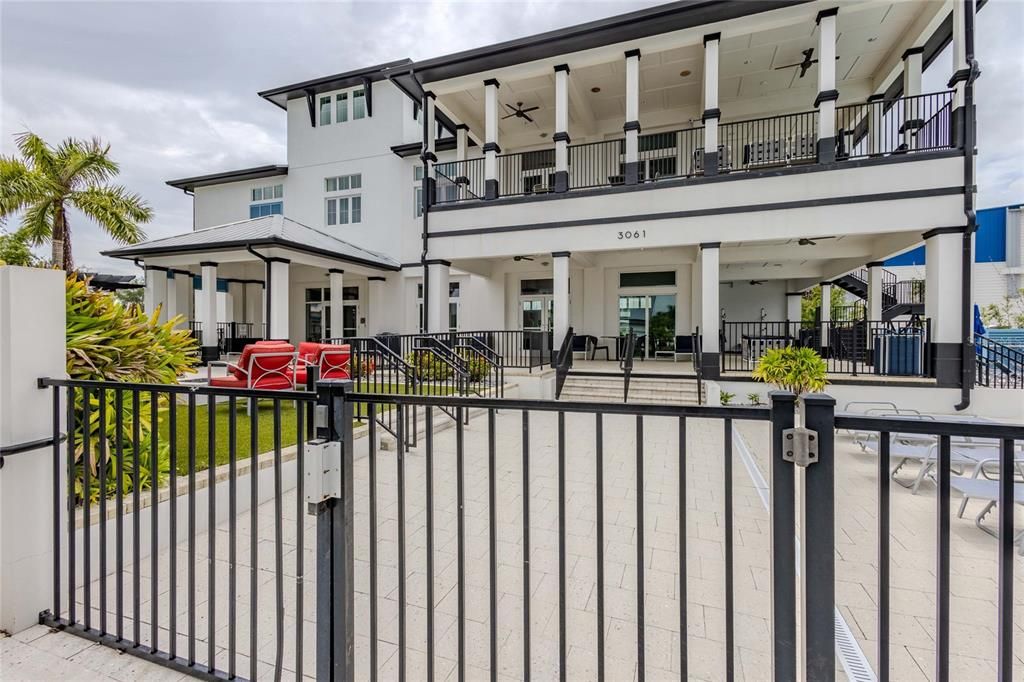 На продажу: $685,000 (4 спален, 3 ванн, 2984 Квадратных фут)