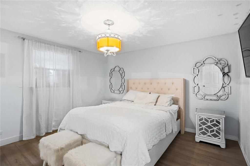 For Sale: $330,000 (4 beds, 3 baths, 1920 Square Feet)