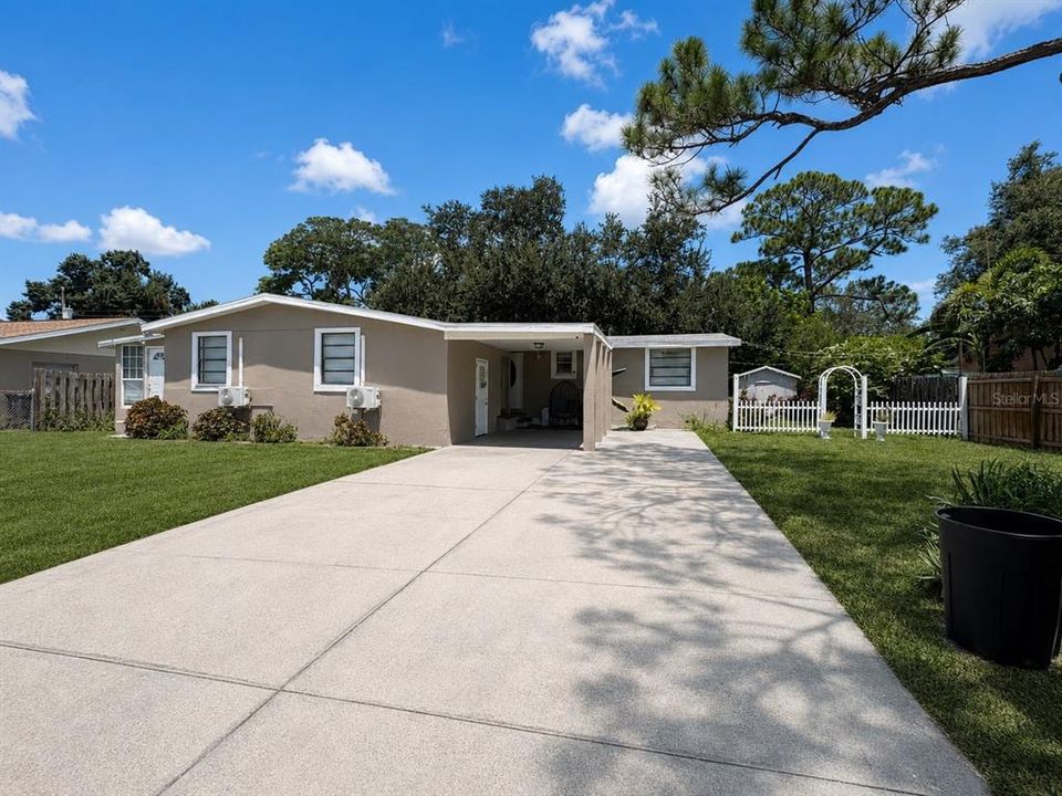 For Sale: $330,000 (4 beds, 3 baths, 1920 Square Feet)