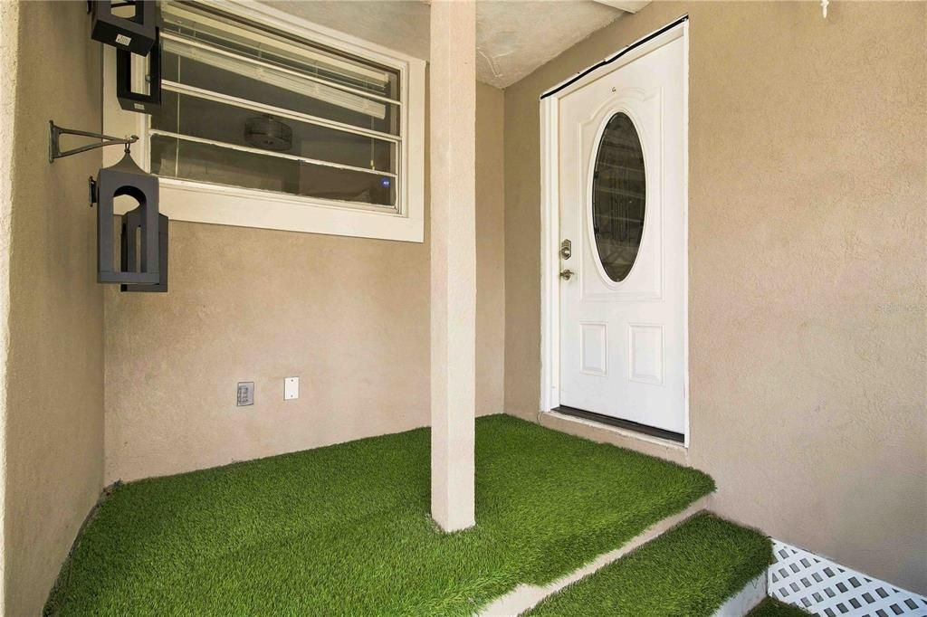 For Sale: $330,000 (4 beds, 3 baths, 1920 Square Feet)