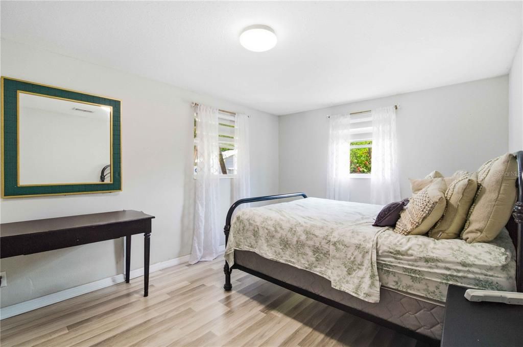 For Sale: $330,000 (4 beds, 3 baths, 1920 Square Feet)