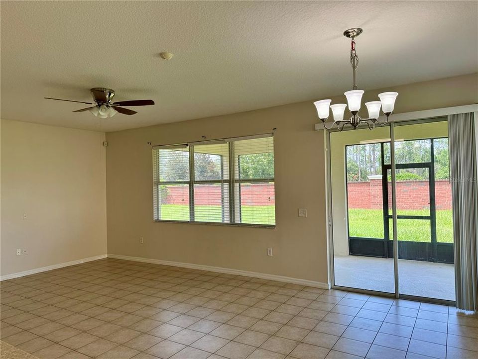 For Rent: $2,300 (3 beds, 2 baths, 1672 Square Feet)