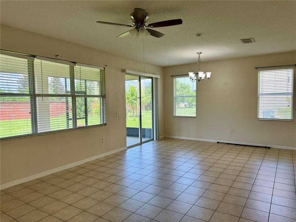 For Rent: $2,300 (3 beds, 2 baths, 1672 Square Feet)