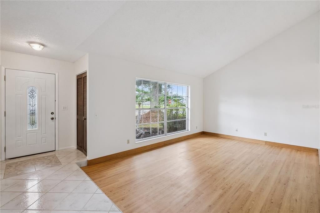 For Sale: $435,000 (3 beds, 2 baths, 2116 Square Feet)