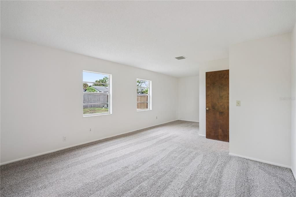 For Sale: $435,000 (3 beds, 2 baths, 2116 Square Feet)