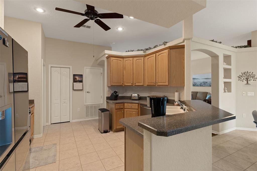 For Sale: $448,700 (3 beds, 2 baths, 2004 Square Feet)