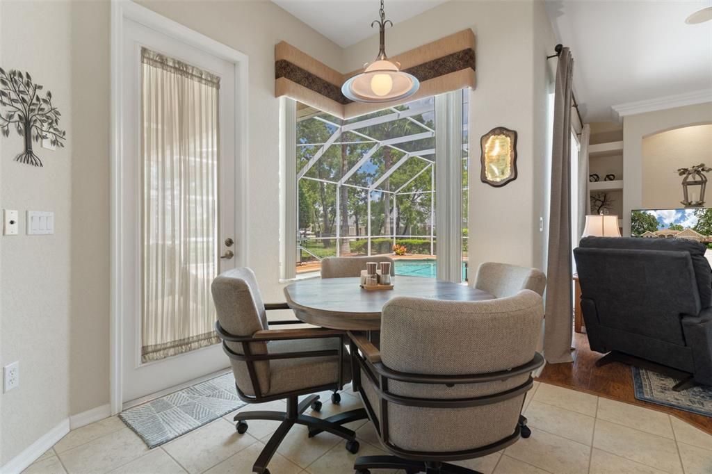 For Sale: $448,700 (3 beds, 2 baths, 2004 Square Feet)