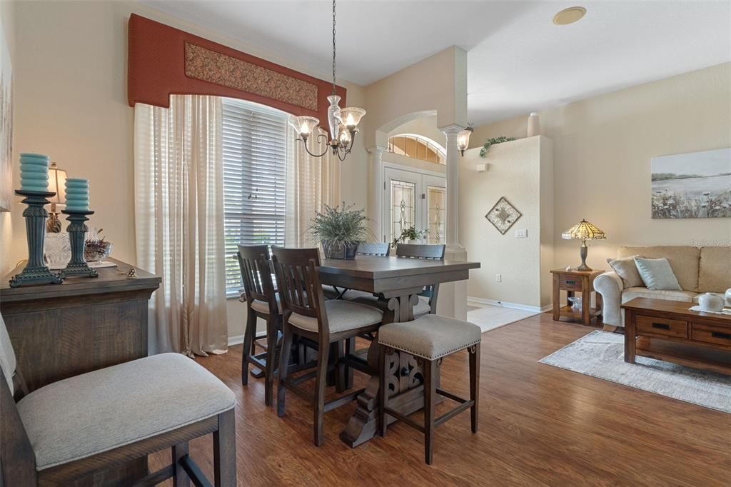 For Sale: $448,700 (3 beds, 2 baths, 2004 Square Feet)