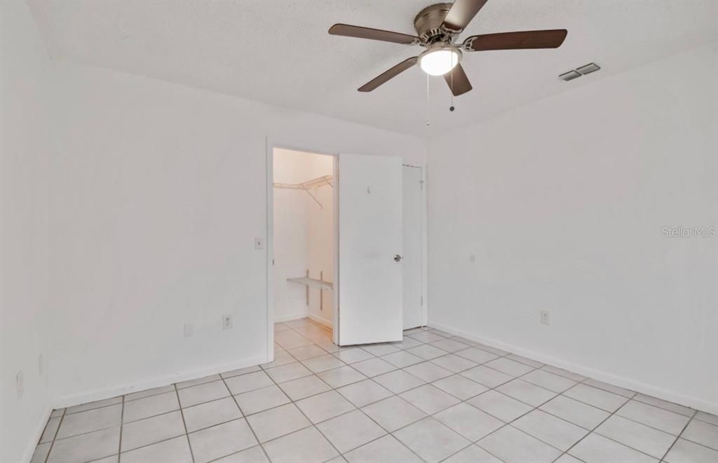 For Sale: $369,900 (3 beds, 2 baths, 1188 Square Feet)