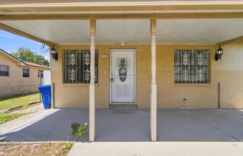 For Sale: $369,900 (3 beds, 2 baths, 1188 Square Feet)