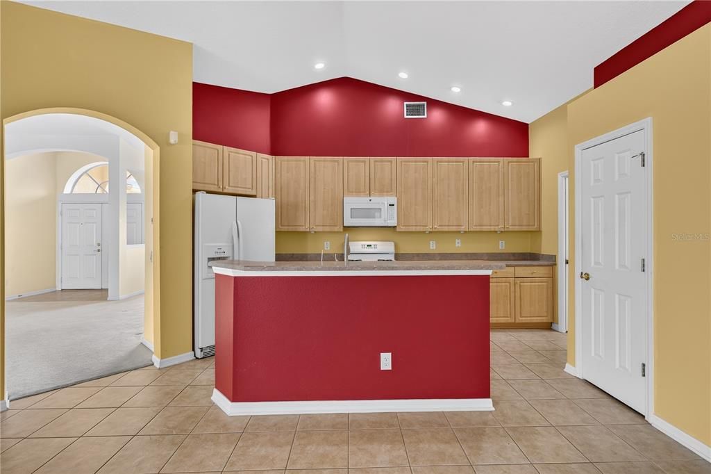 For Sale: $530,000 (4 beds, 2 baths, 2312 Square Feet)