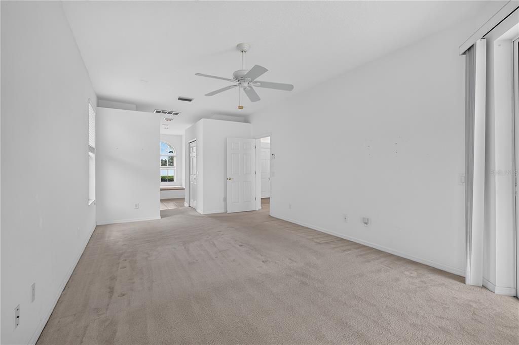 For Sale: $530,000 (4 beds, 2 baths, 2312 Square Feet)