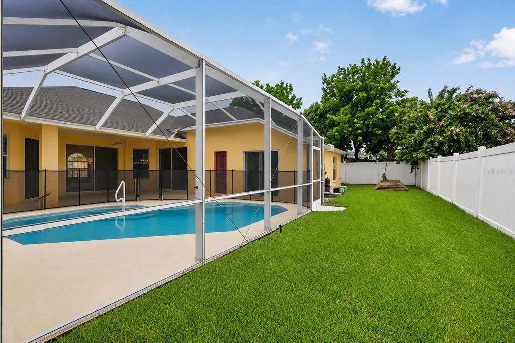 For Sale: $530,000 (4 beds, 2 baths, 2312 Square Feet)